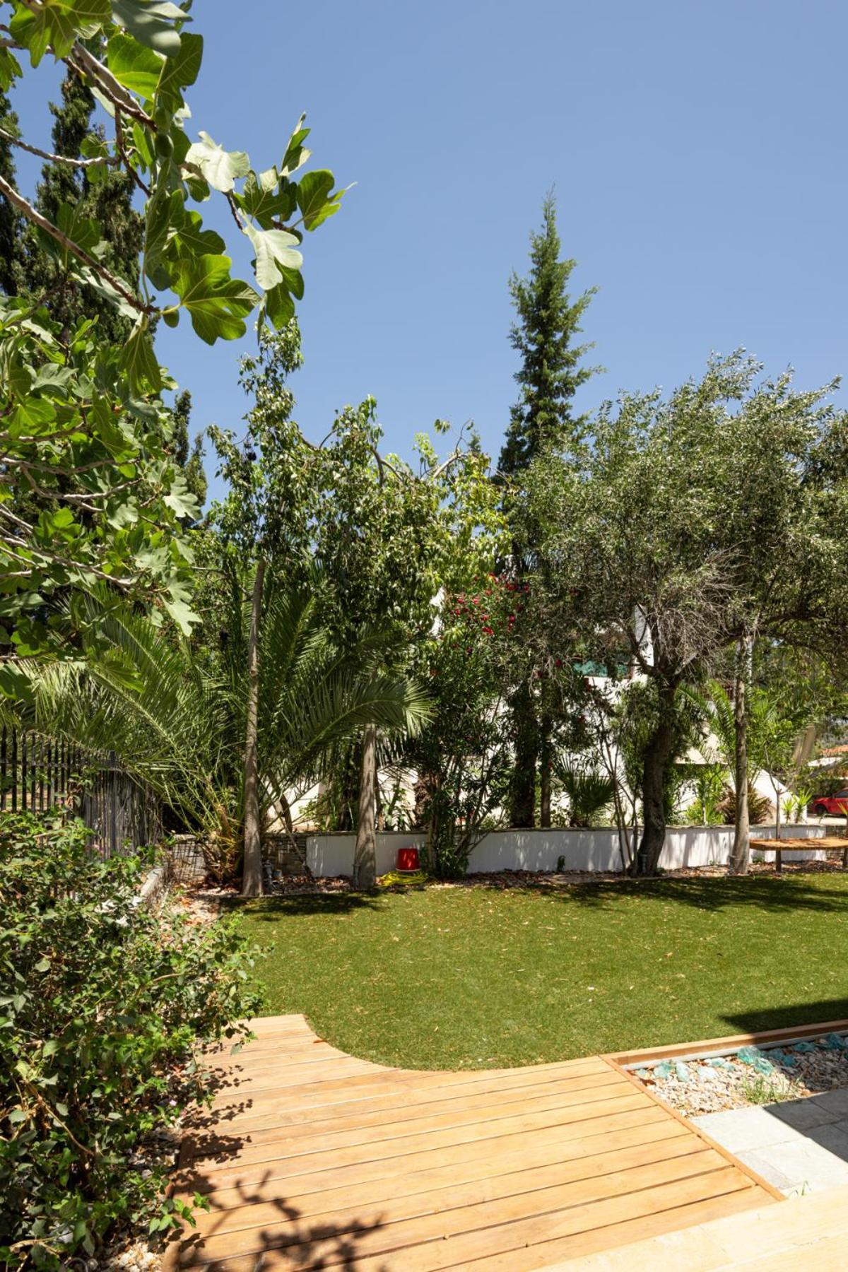 Alkis Guest House By Aegiankazarte Kapotidhes Exterior photo